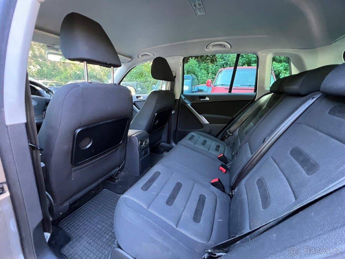2009 Volkswagen TIGUAN - 10