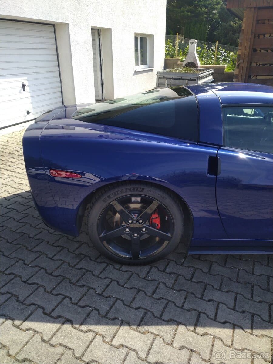 2005 Chevrolet CORVETTE - 10