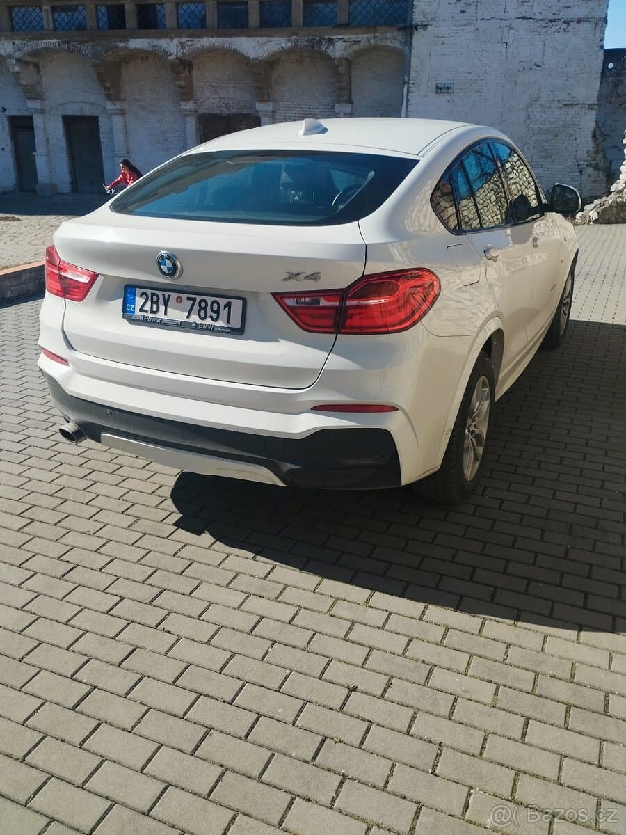 2015 BMW X4 - 10