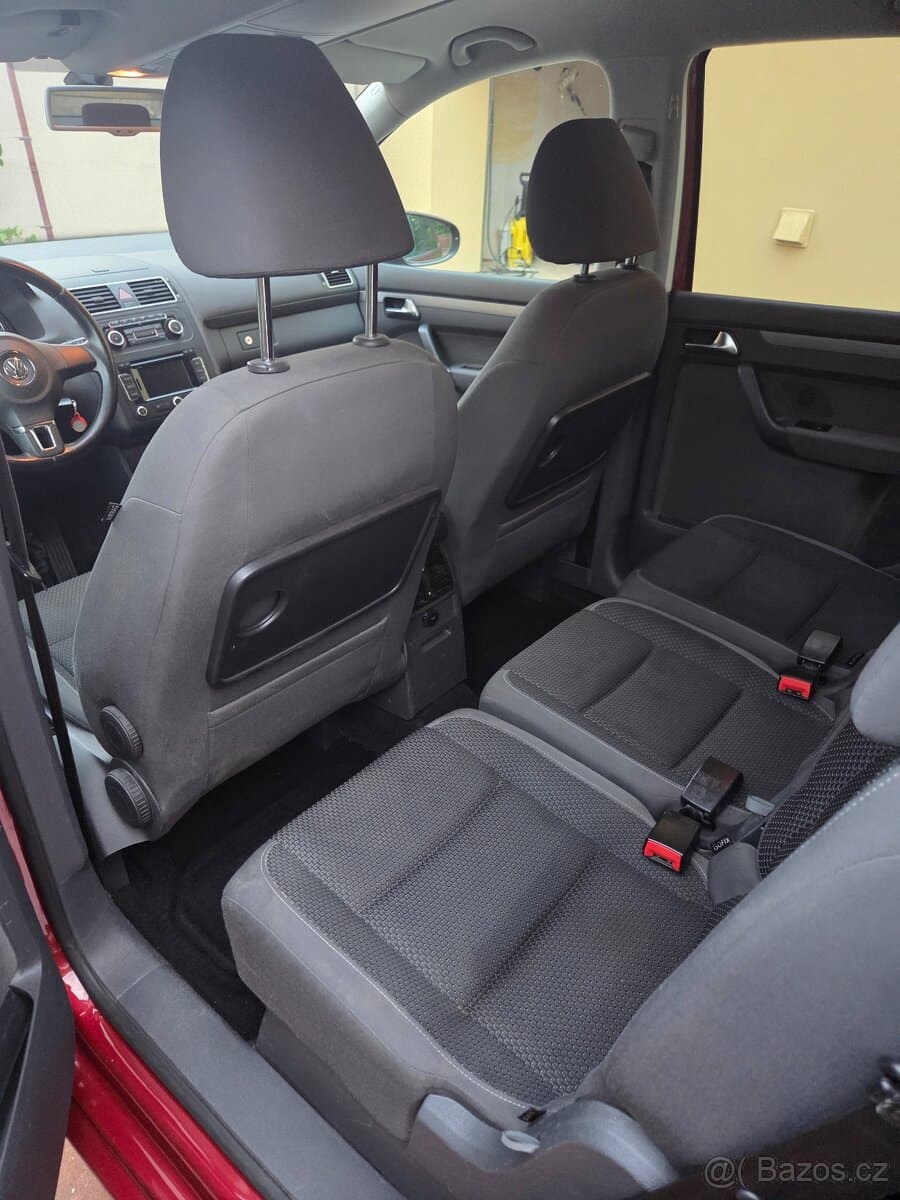 Volkswagen TOURAN - 10