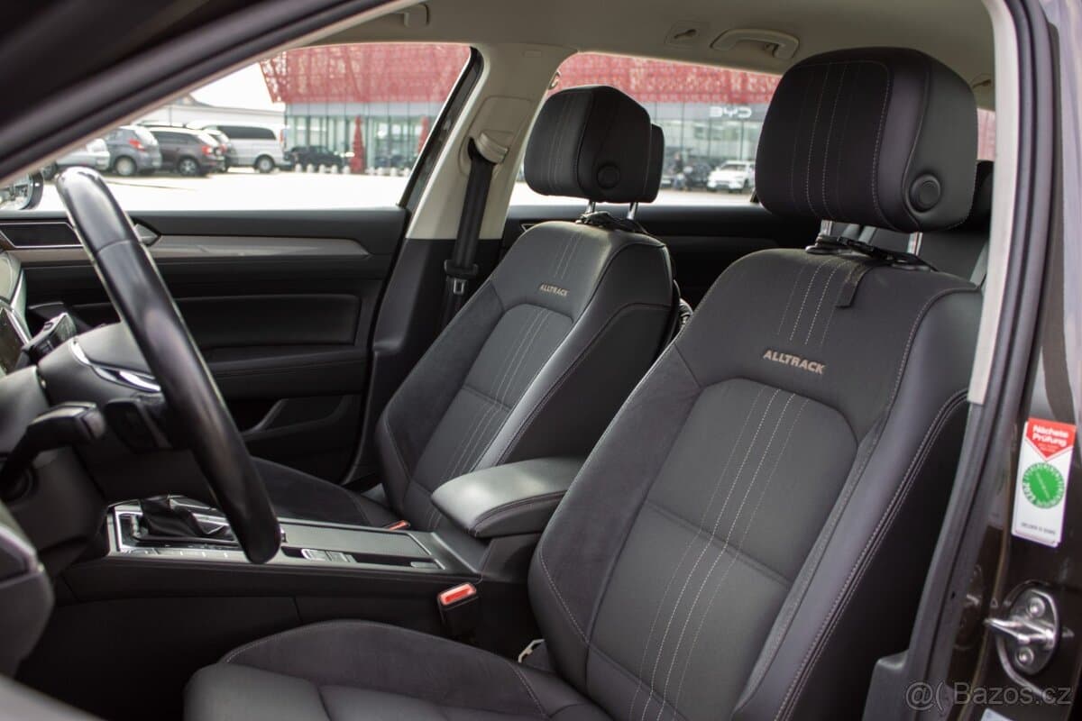 2018 Volkswagen PASSAT - 10