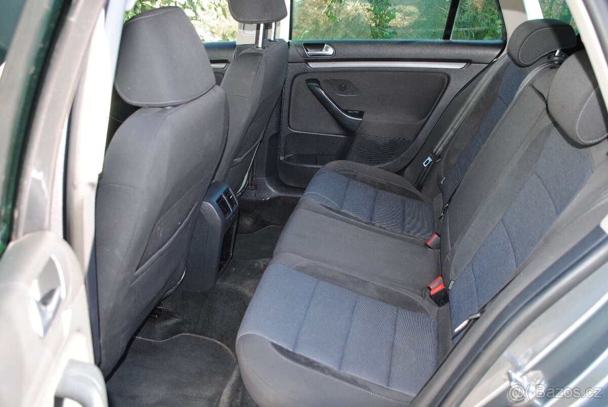 2011 Volkswagen GOLF - 10