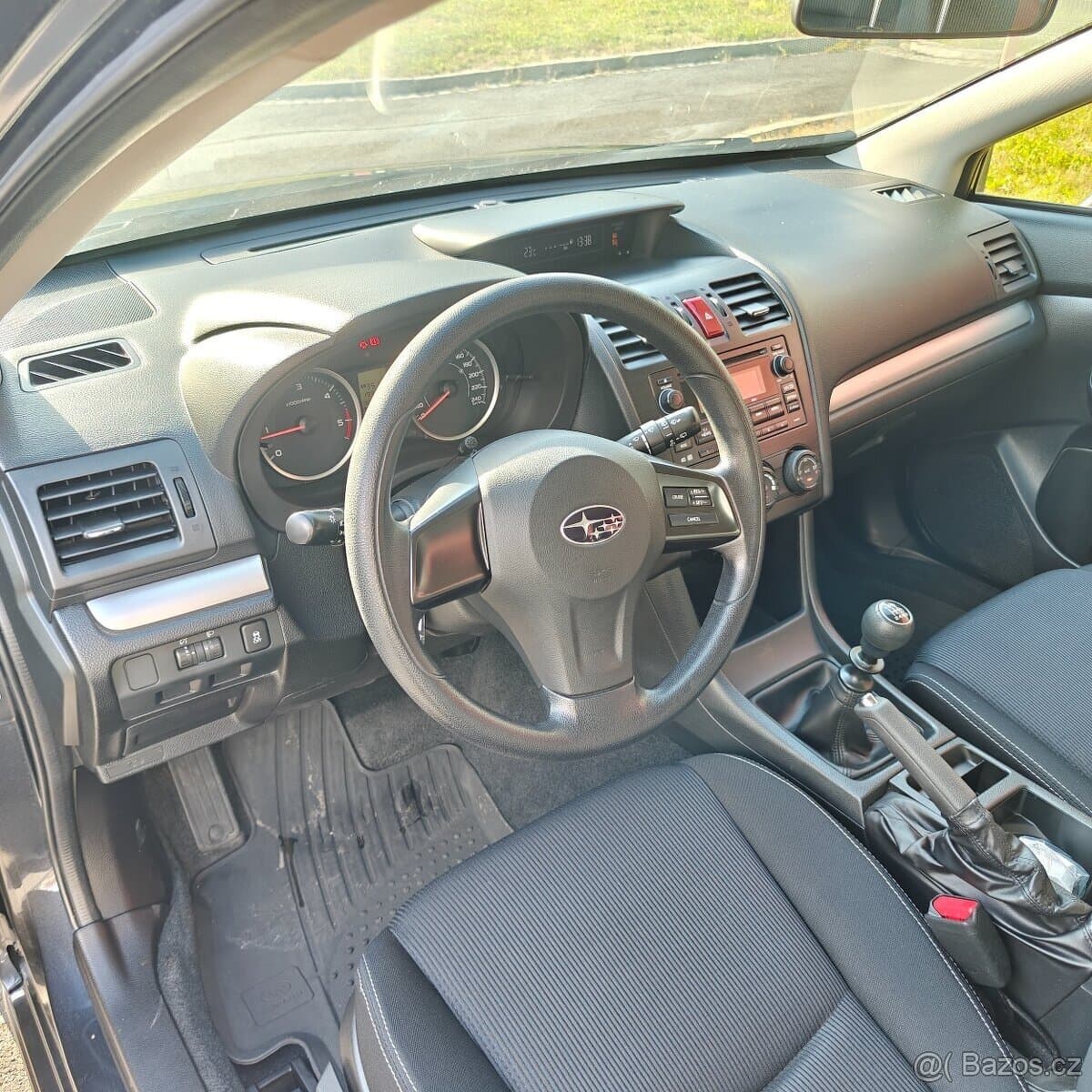 2013 Subaru XV - 10