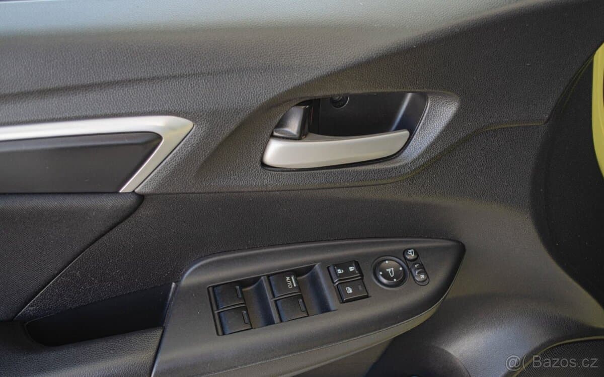 2016 Honda JAZZ - 10