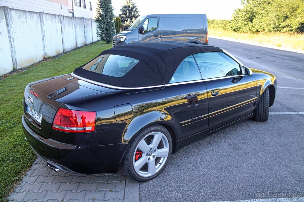2006 Audi S4 - 10