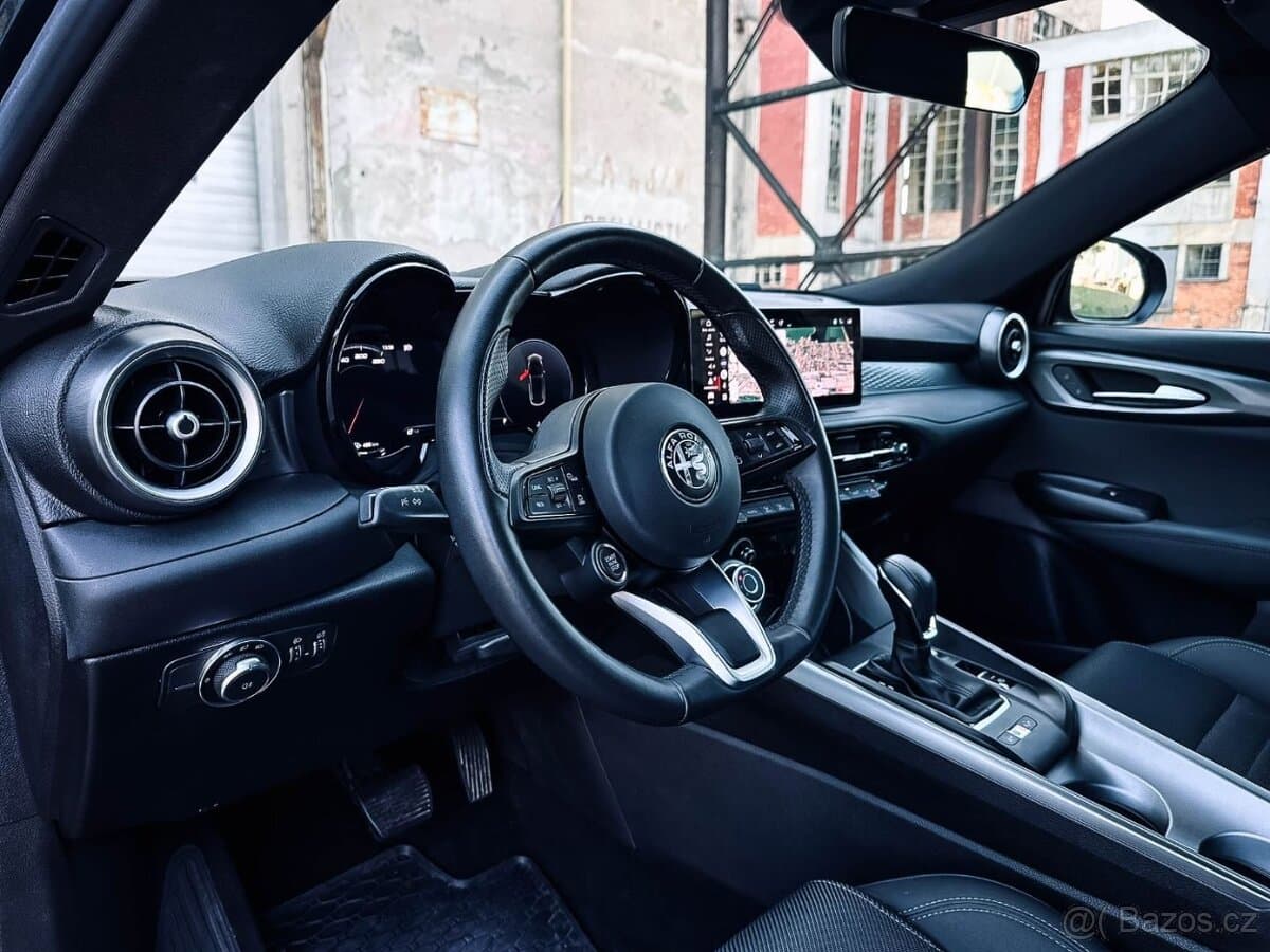 2023 Alfa Romeo TONALE - 10