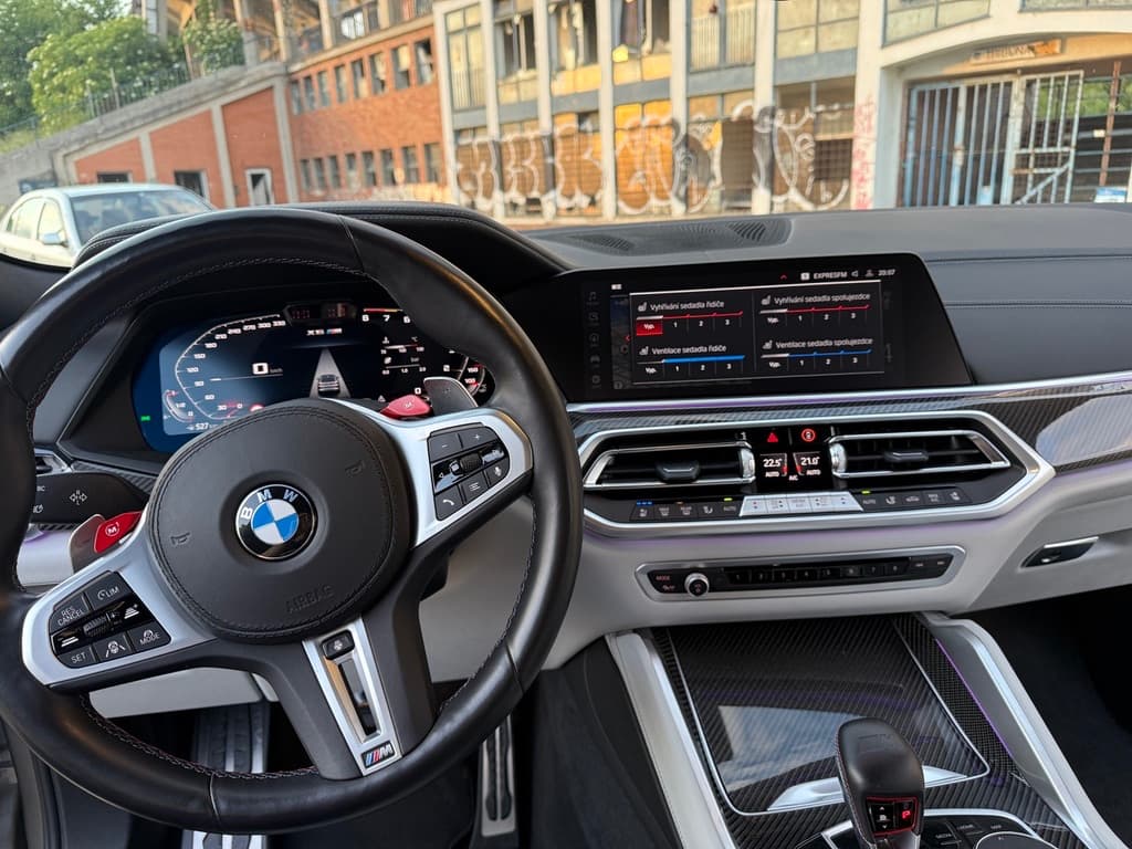 2023 BMW X6 - 10