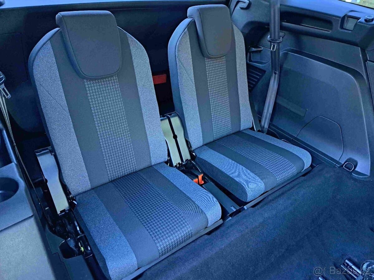 2020 Peugeot 5008 - 10