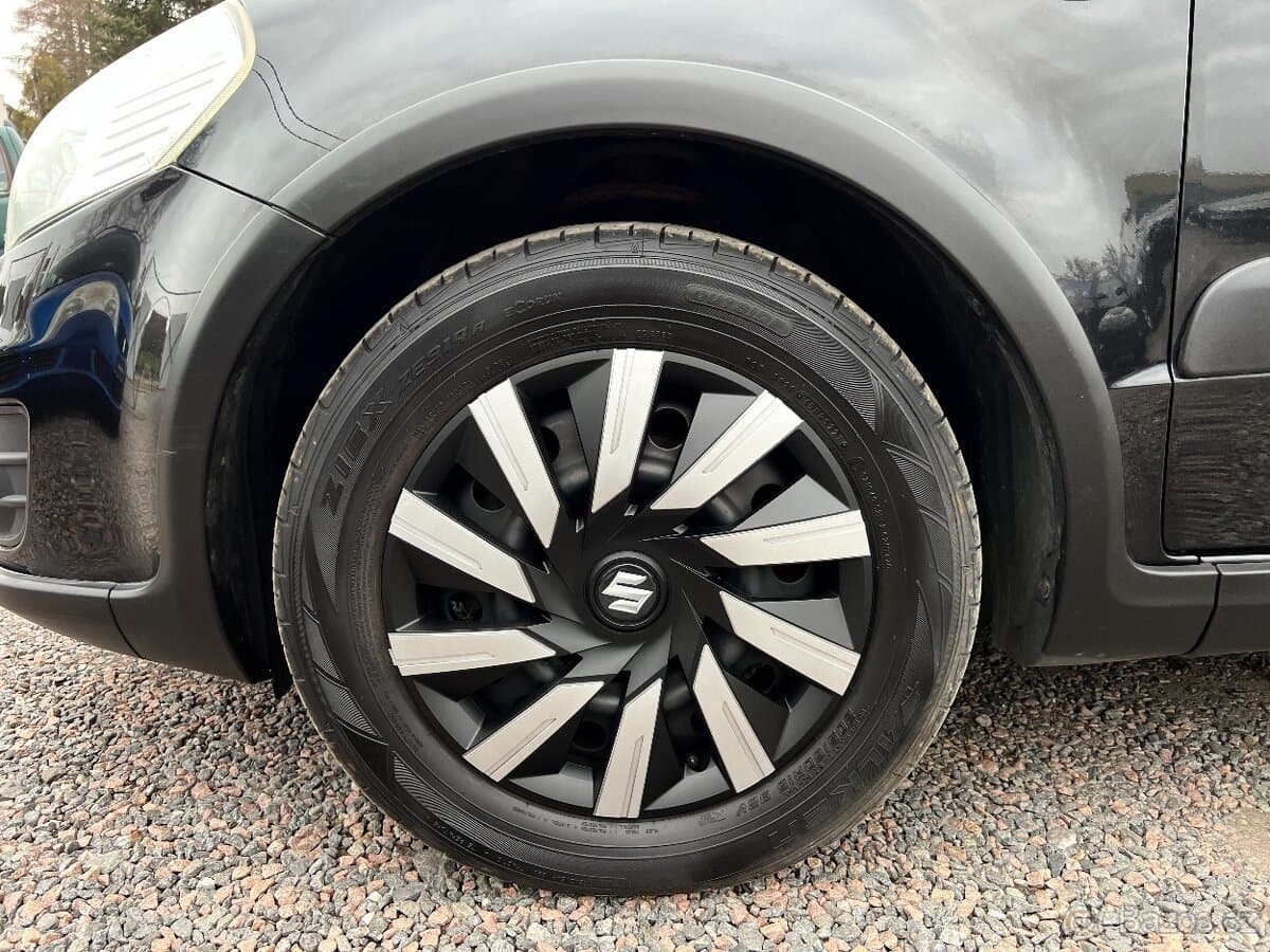 2011 Suzuki SX4 - 10