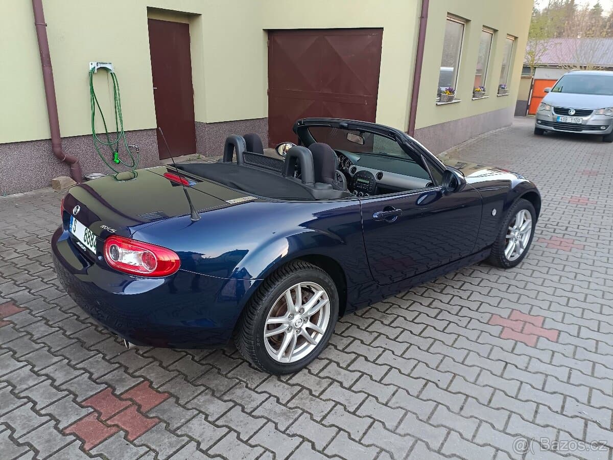 2010 Mazda MX-5 - 10