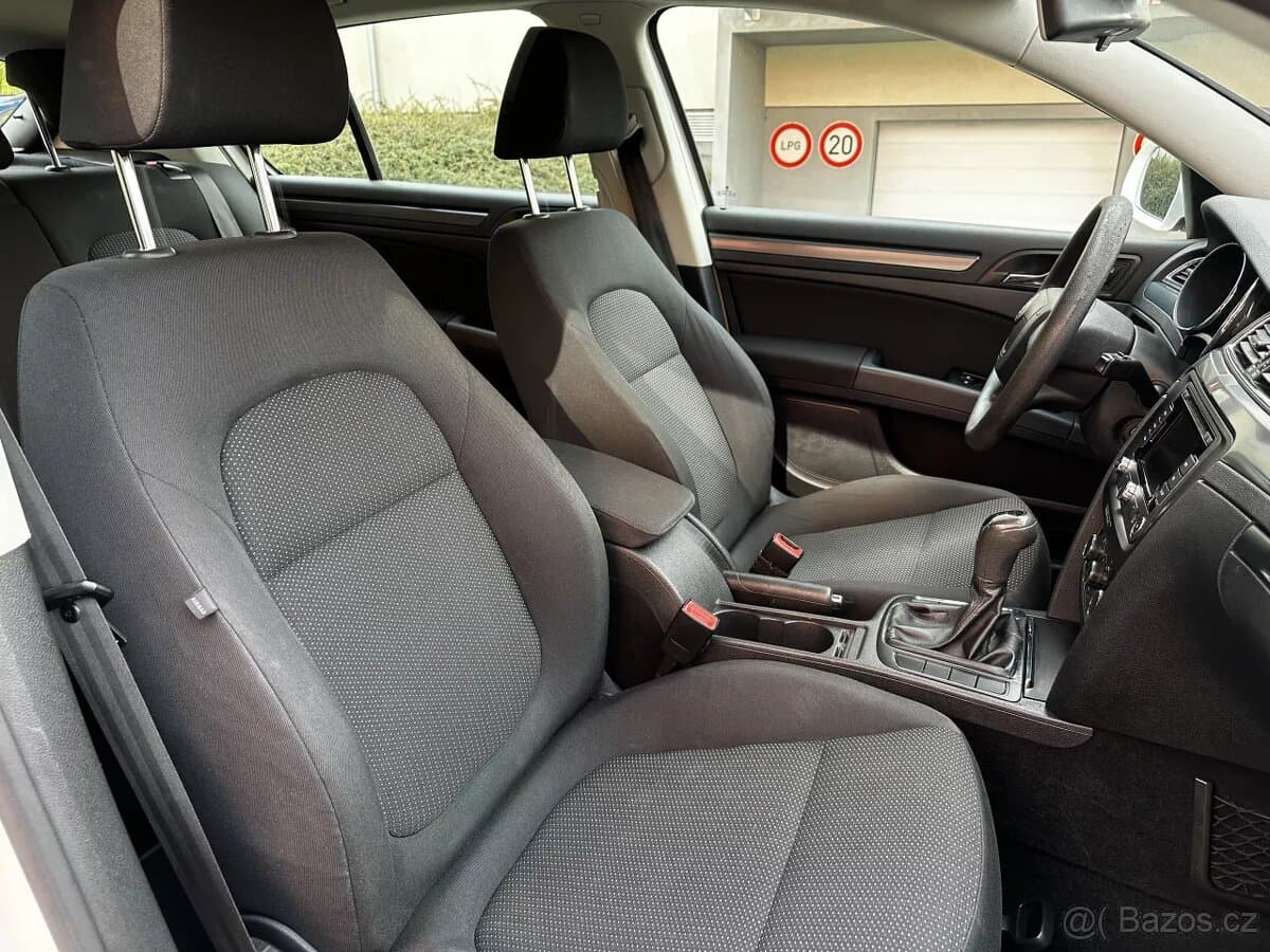 2012 Škoda SUPERB - 10