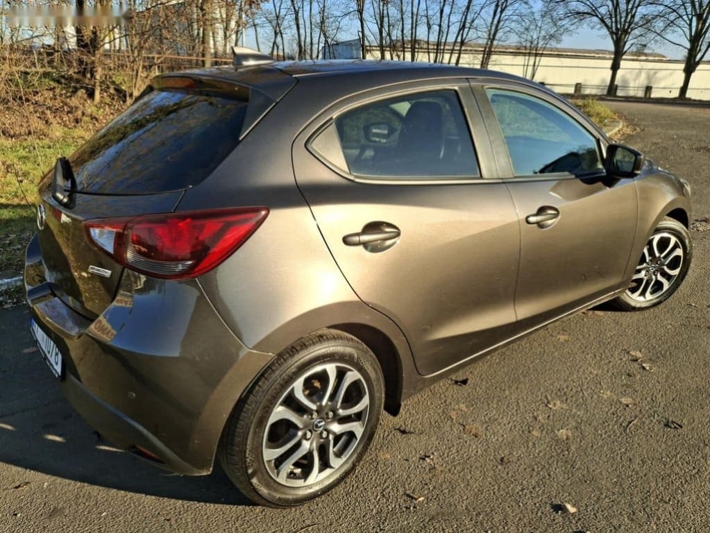 2016 Mazda 2 - 10