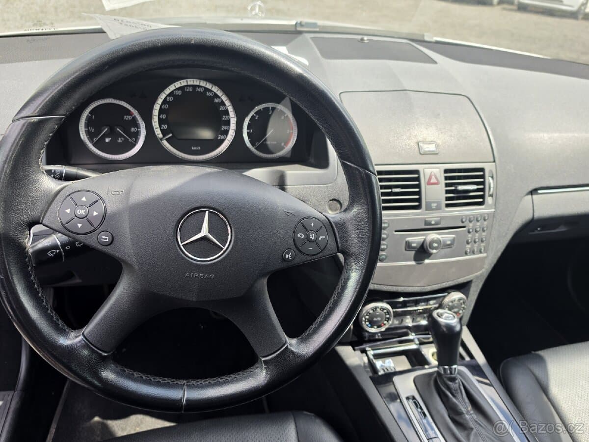 2010 Mercedes-Benz C-CLASS - 10