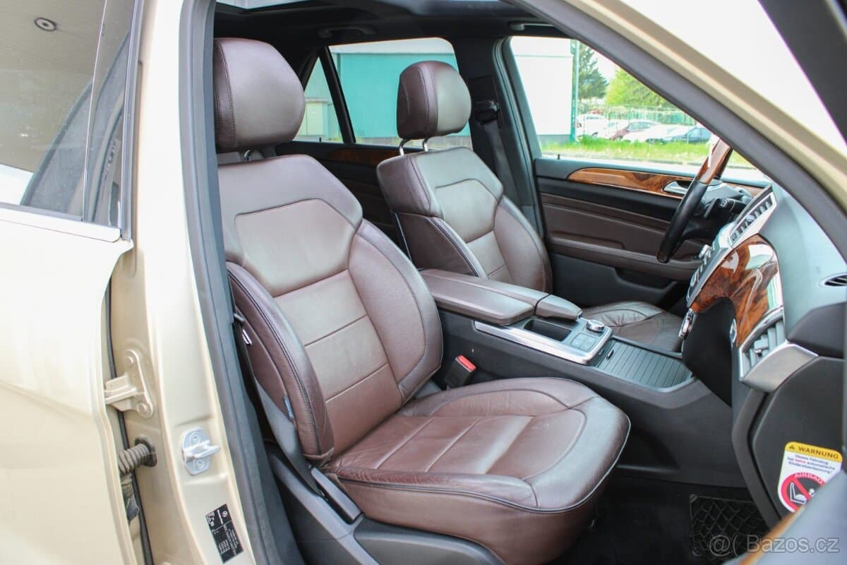 2012 Mercedes-Benz M-CLASS - 10