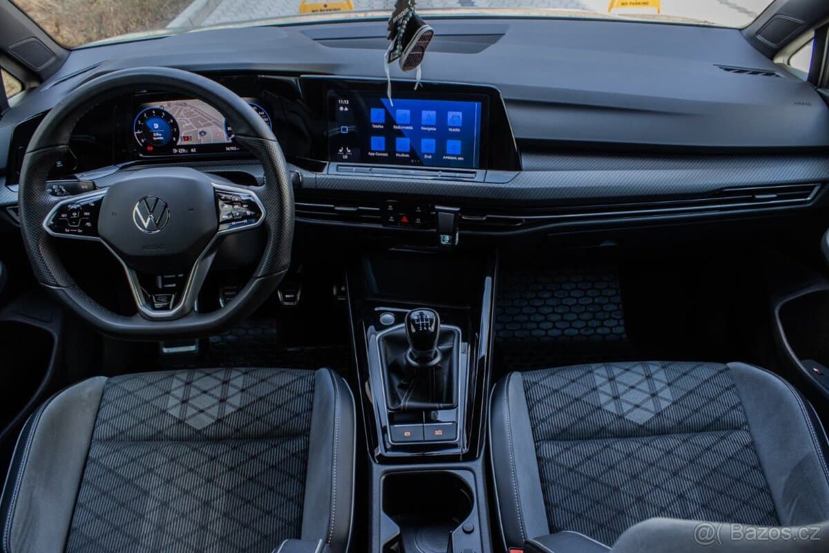 2024 Volkswagen GOLF - 10