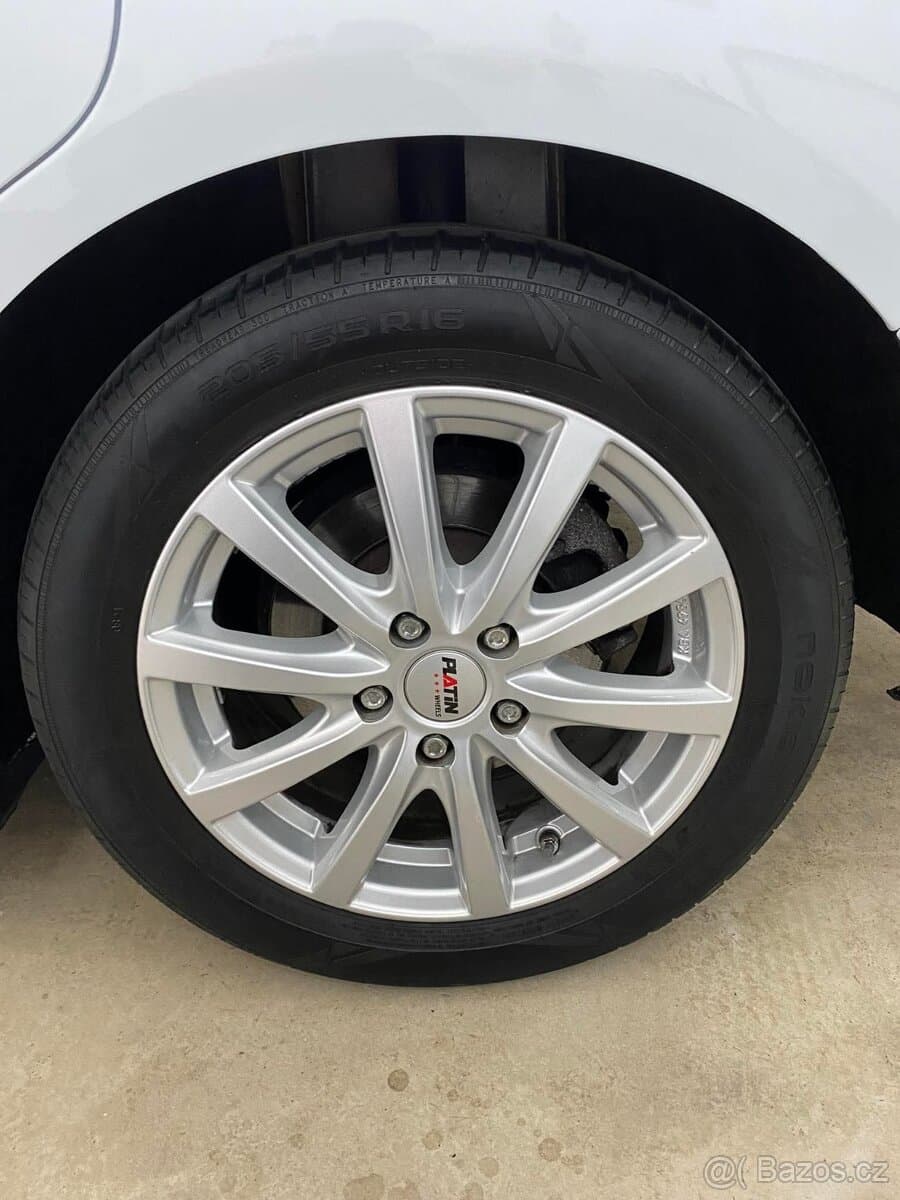 2017 Ford C-MAX - 10