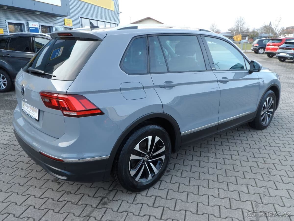 2021 Volkswagen TIGUAN - 10