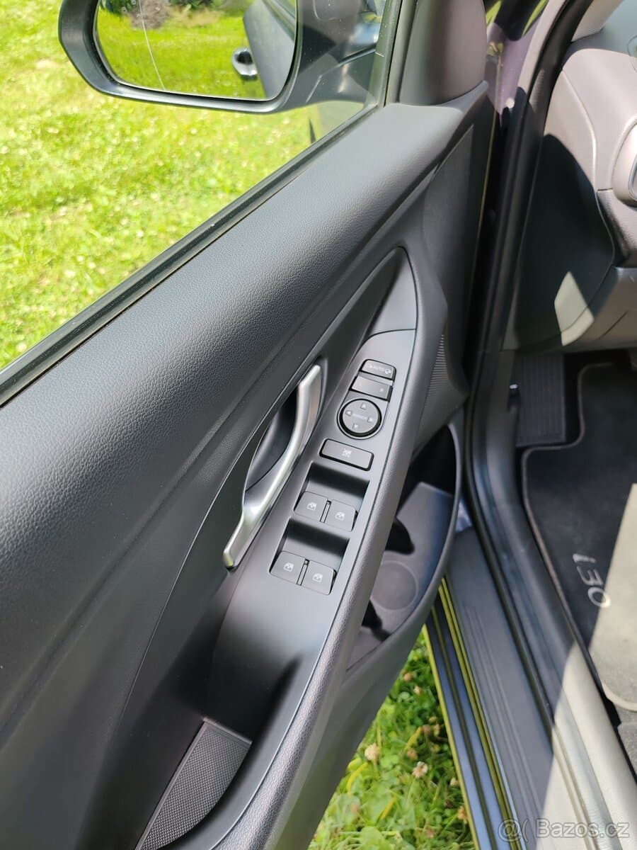 2020 Hyundai i30 - 10