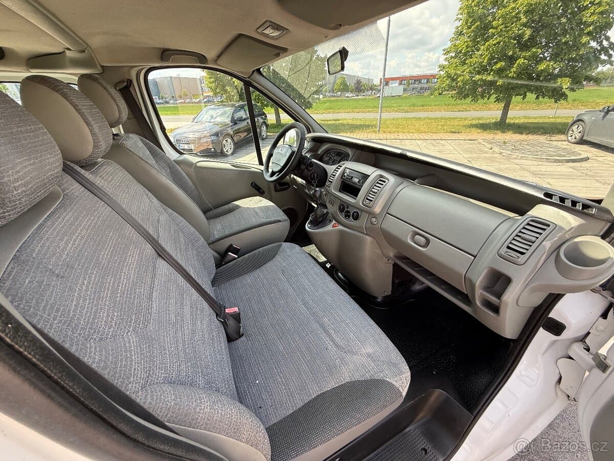 2008 Renault TRAFIC - 10