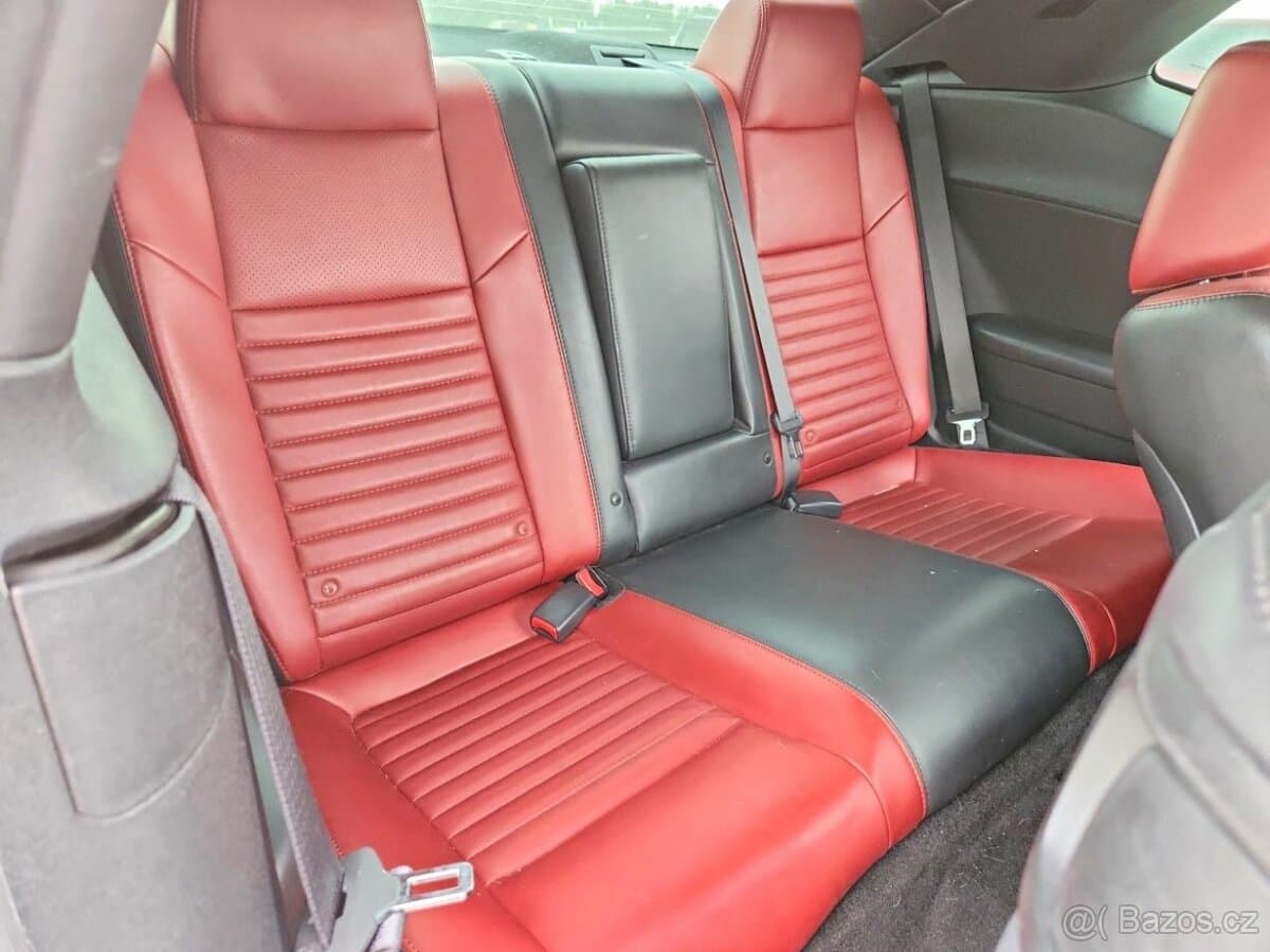 2013 Dodge CHALLENGER - 10