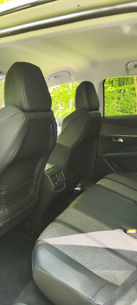 2019 Peugeot 3008 - 10