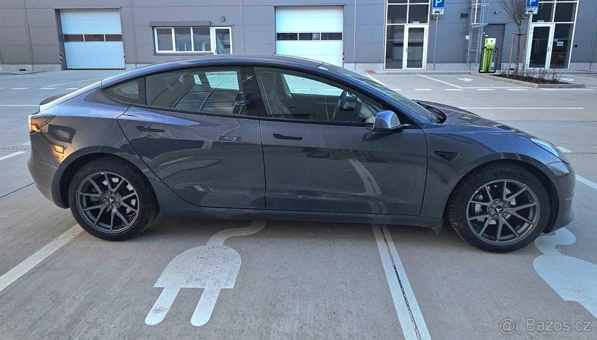 2021 Tesla MODEL 3 - 10