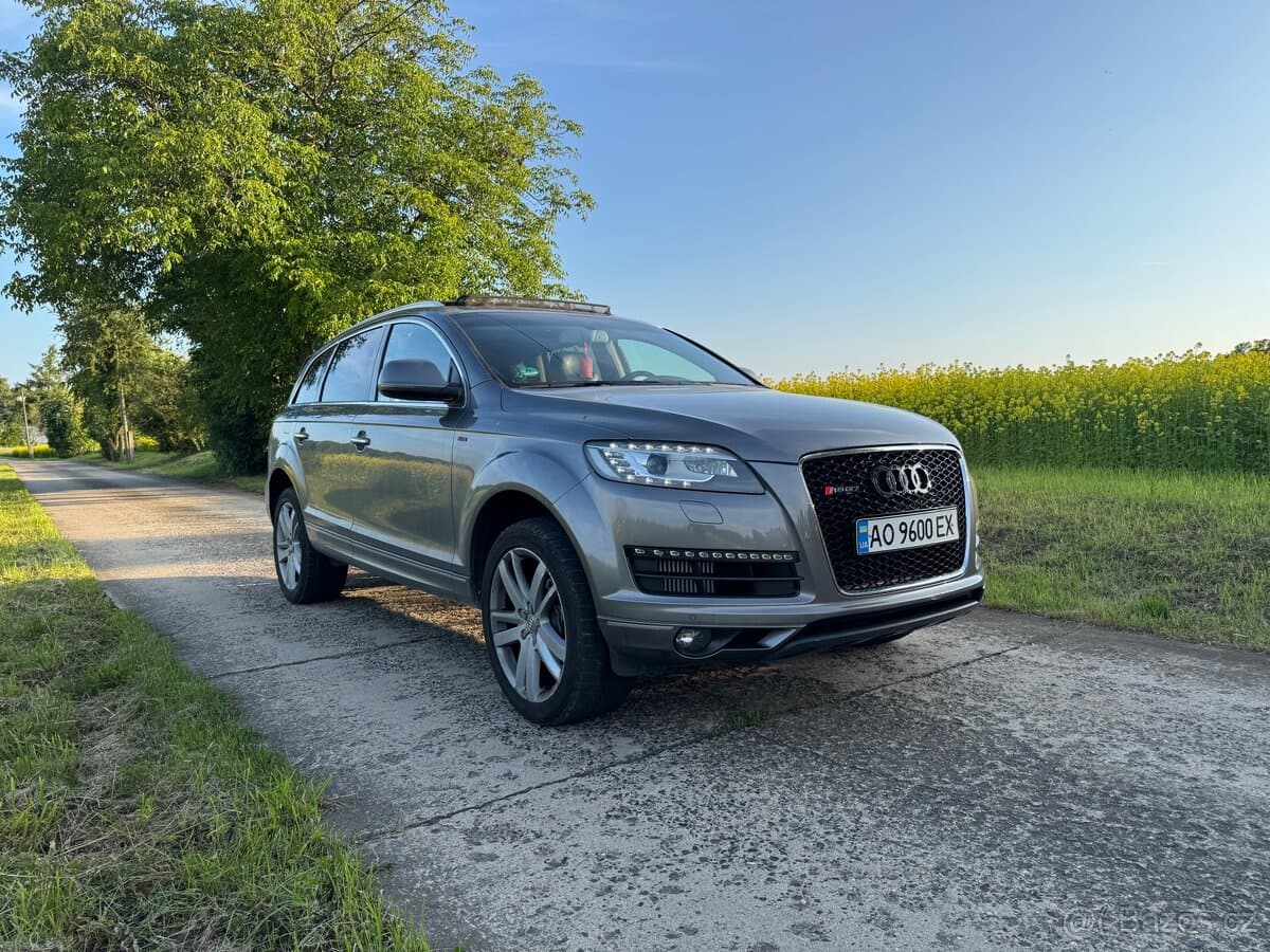 Audi Q7 - 10