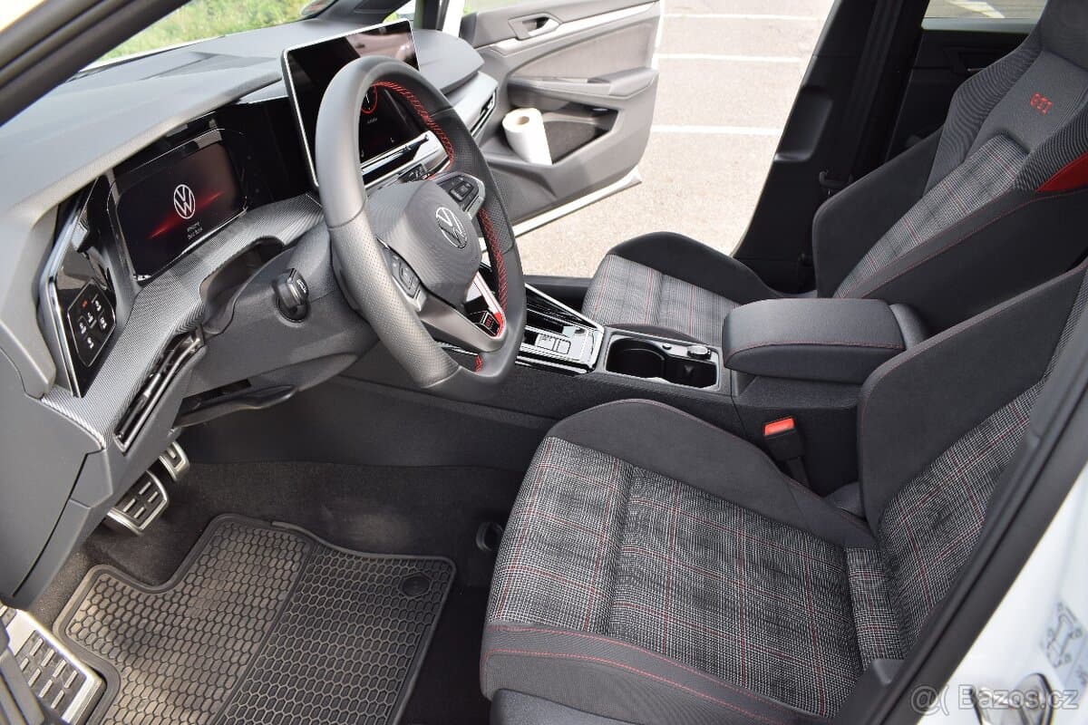 2024 Volkswagen GOLF - 10