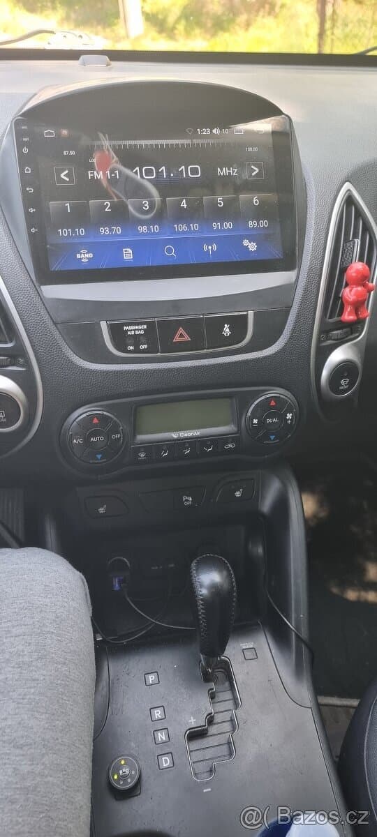 2011 Hyundai ix35 - 10