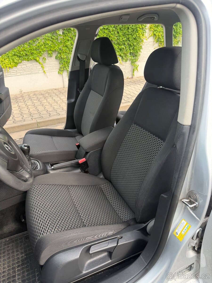 2012 Volkswagen GOLF - 10
