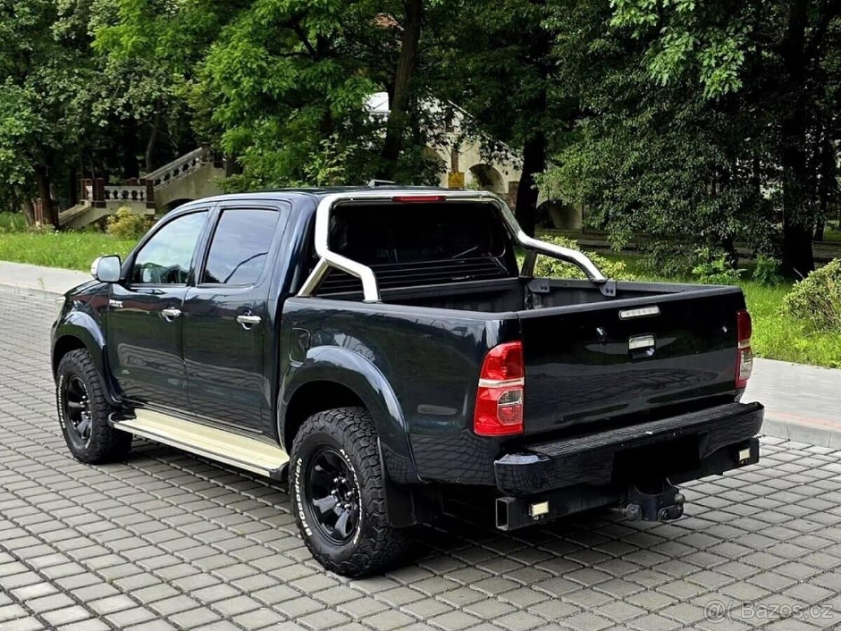 2012 Toyota HILUX - 10