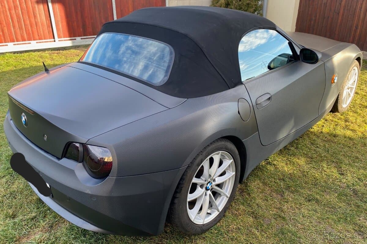 2003 BMW Z4 - 10