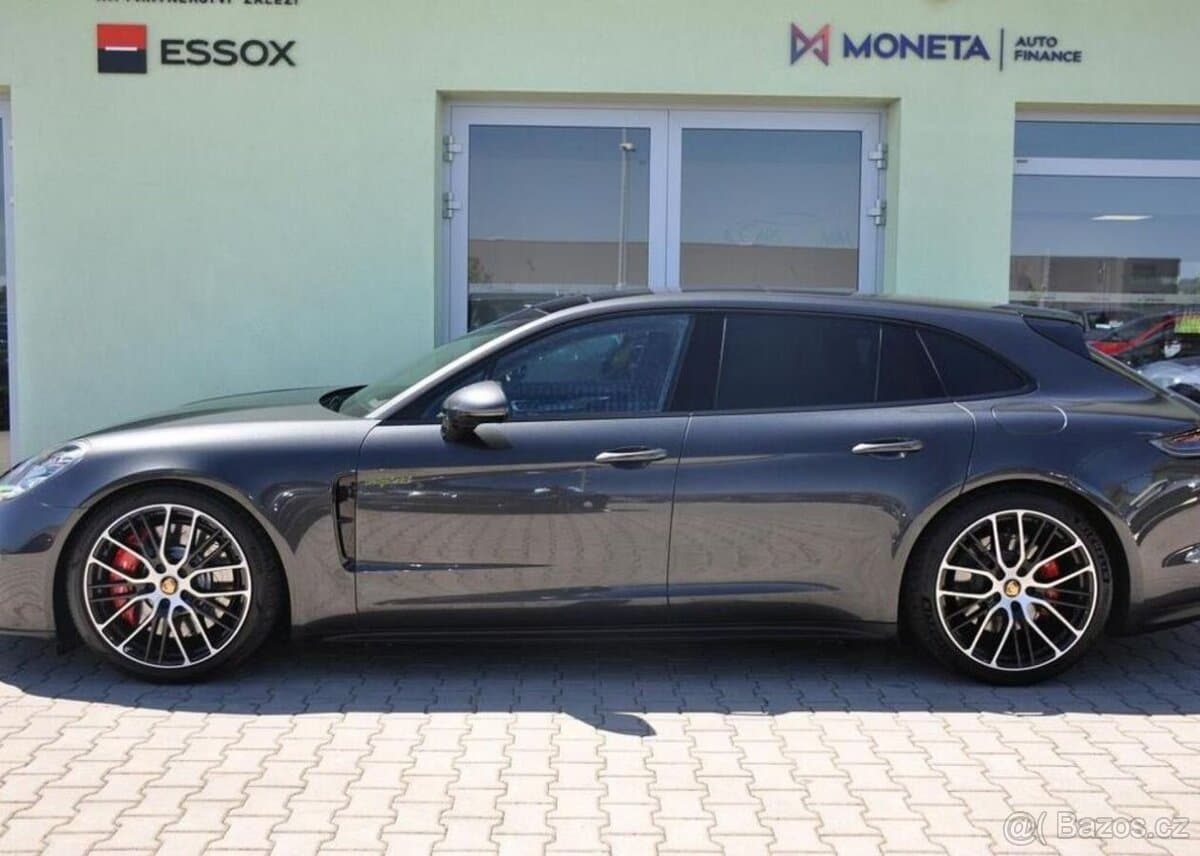 2022 Porsche PANAMERA - 10
