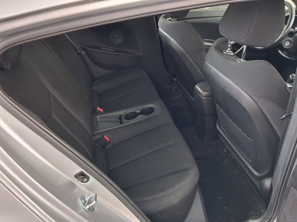 2011 Hyundai VELOSTER - 10