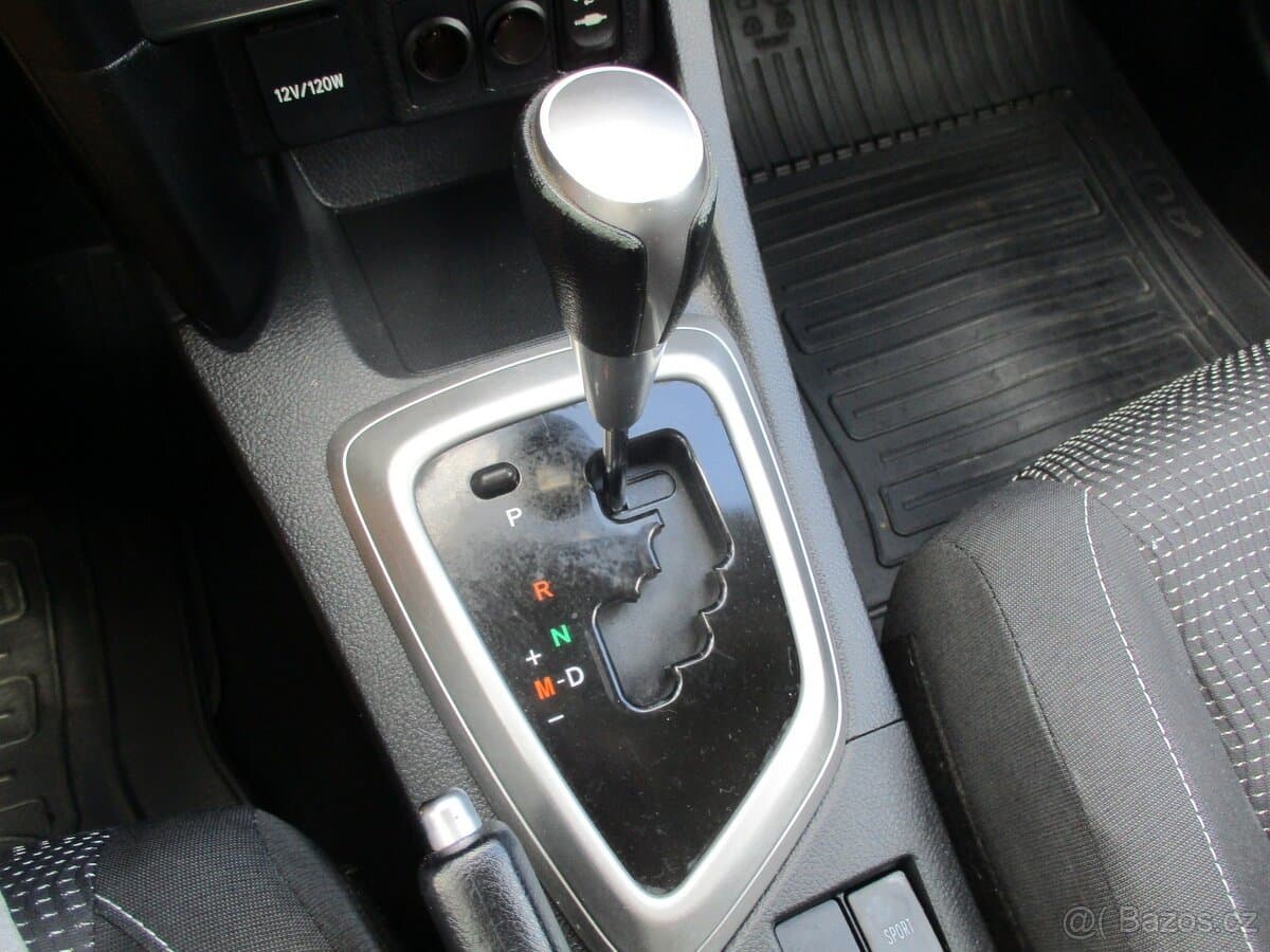 2013 Toyota AURIS - 10