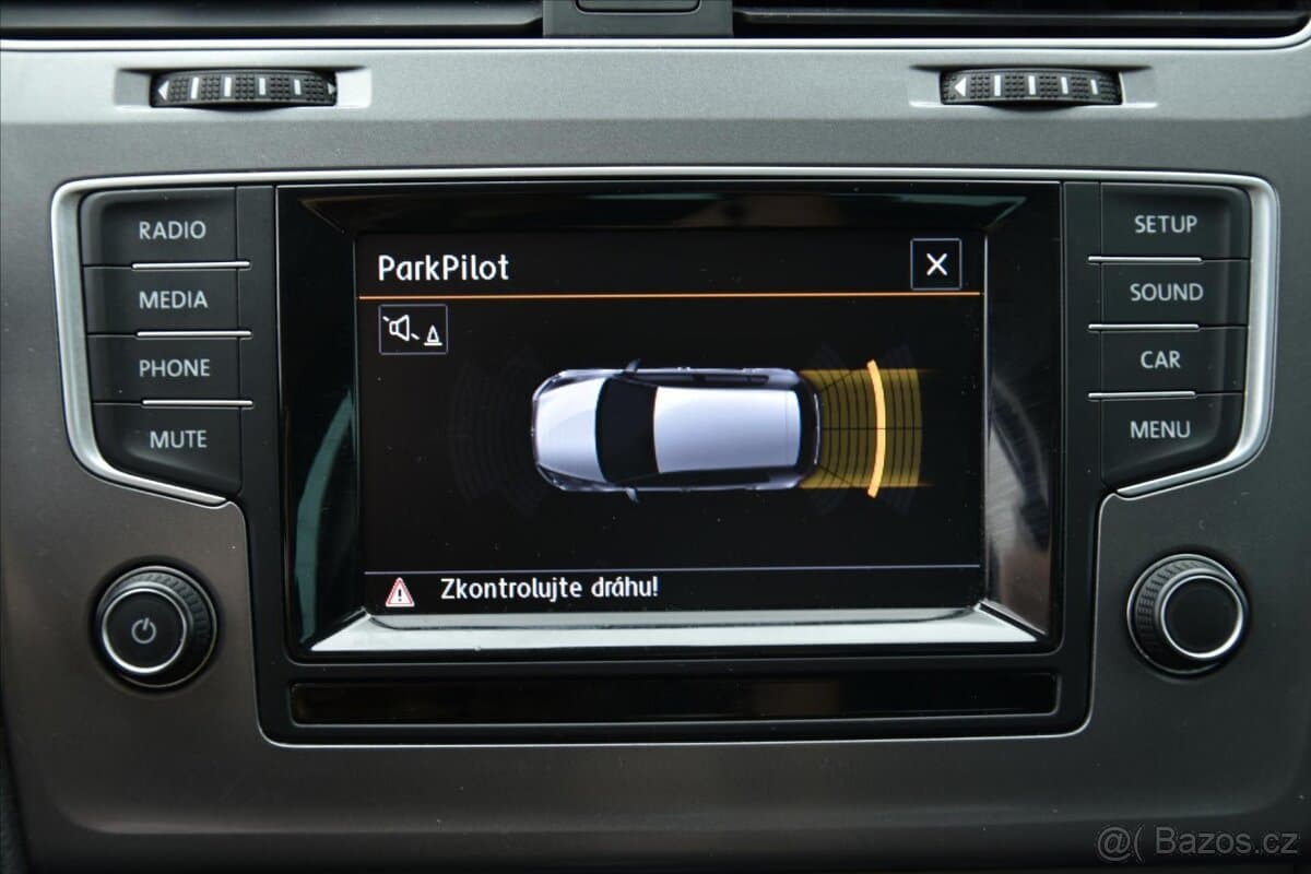 2015 Volkswagen GOLF - 10