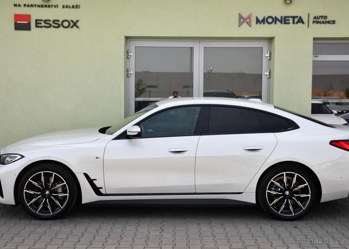 2023 BMW i4 - 10