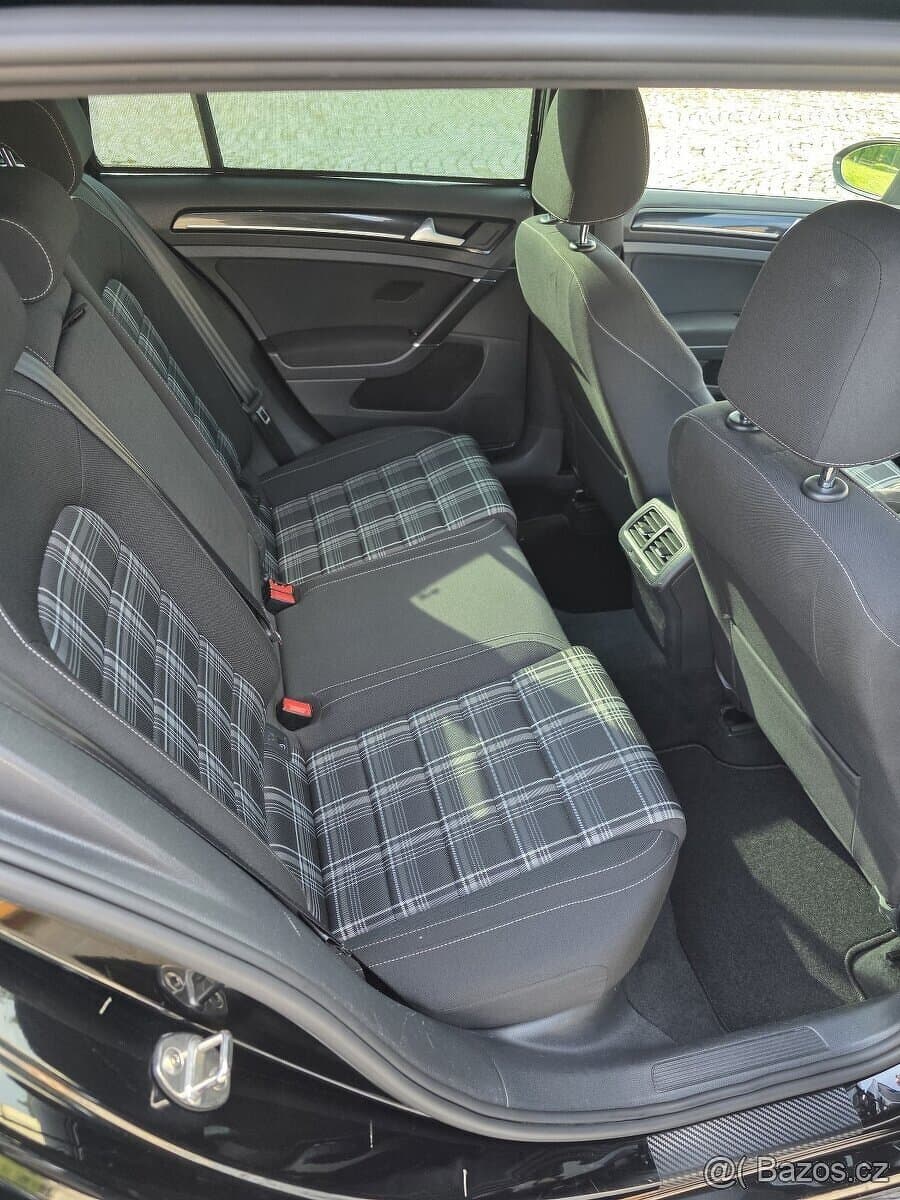 2016 Volkswagen GOLF - 10