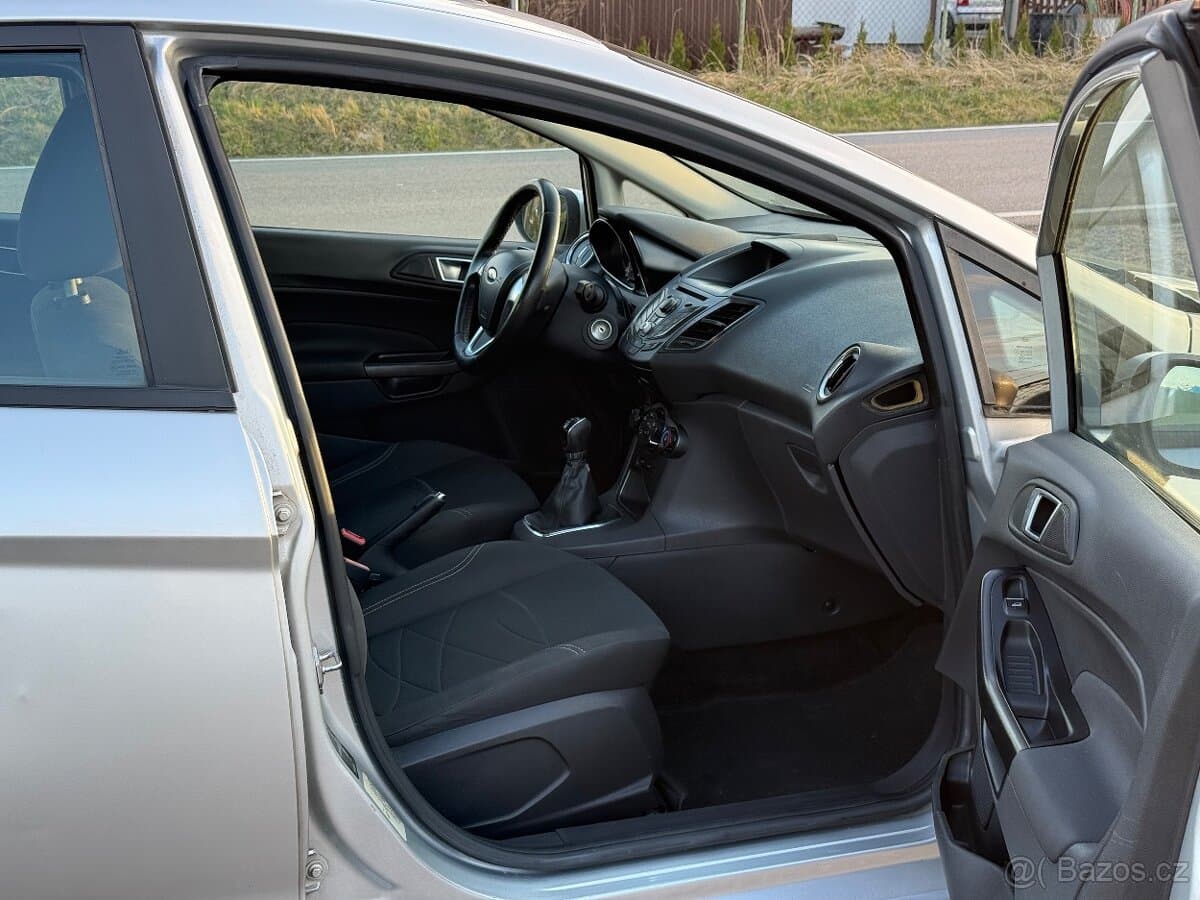2013 Ford FIESTA - 10