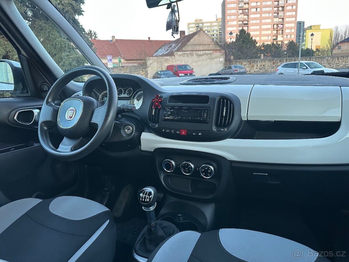 2017 Fiat 500L - 10