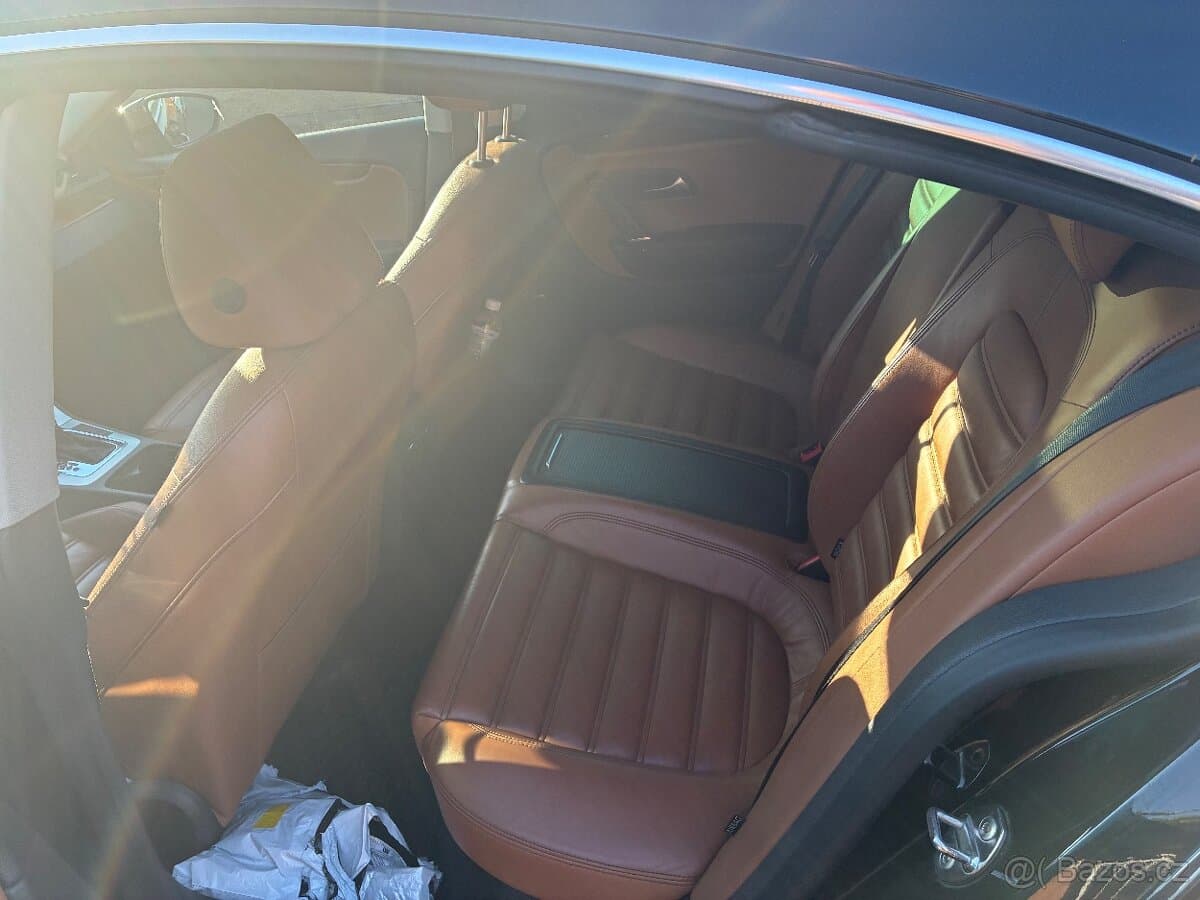 2010 Volkswagen CC - 10
