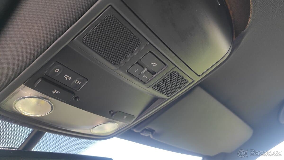 2009 Volkswagen GOLF - 10