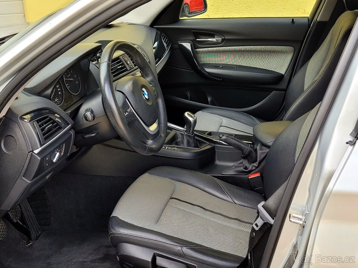 2011 BMW 1-SERIES - 10