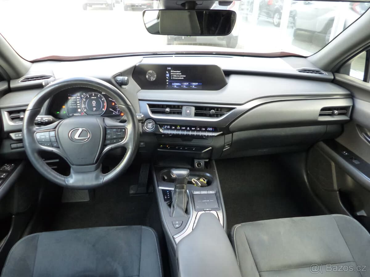 2019 Lexus UX - 10
