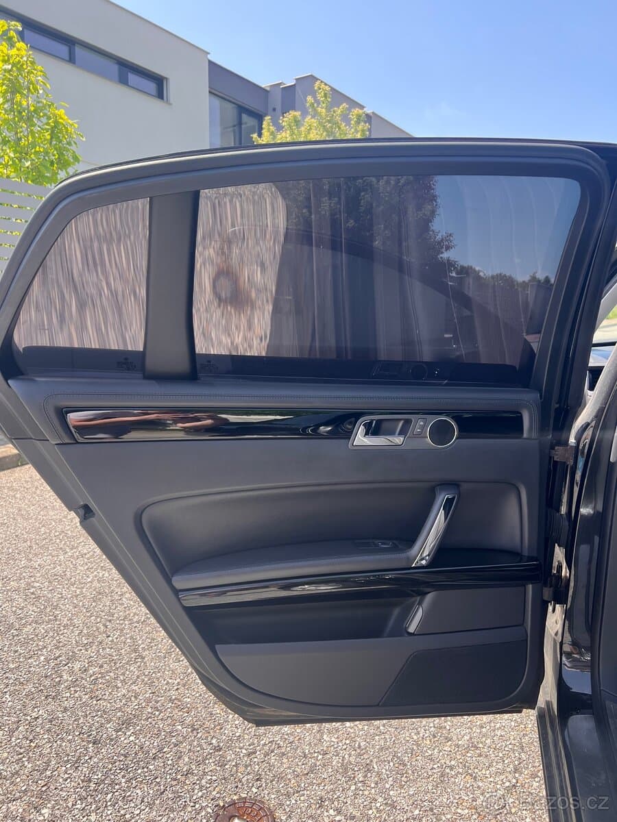 2008 Volkswagen PHAETON - 10