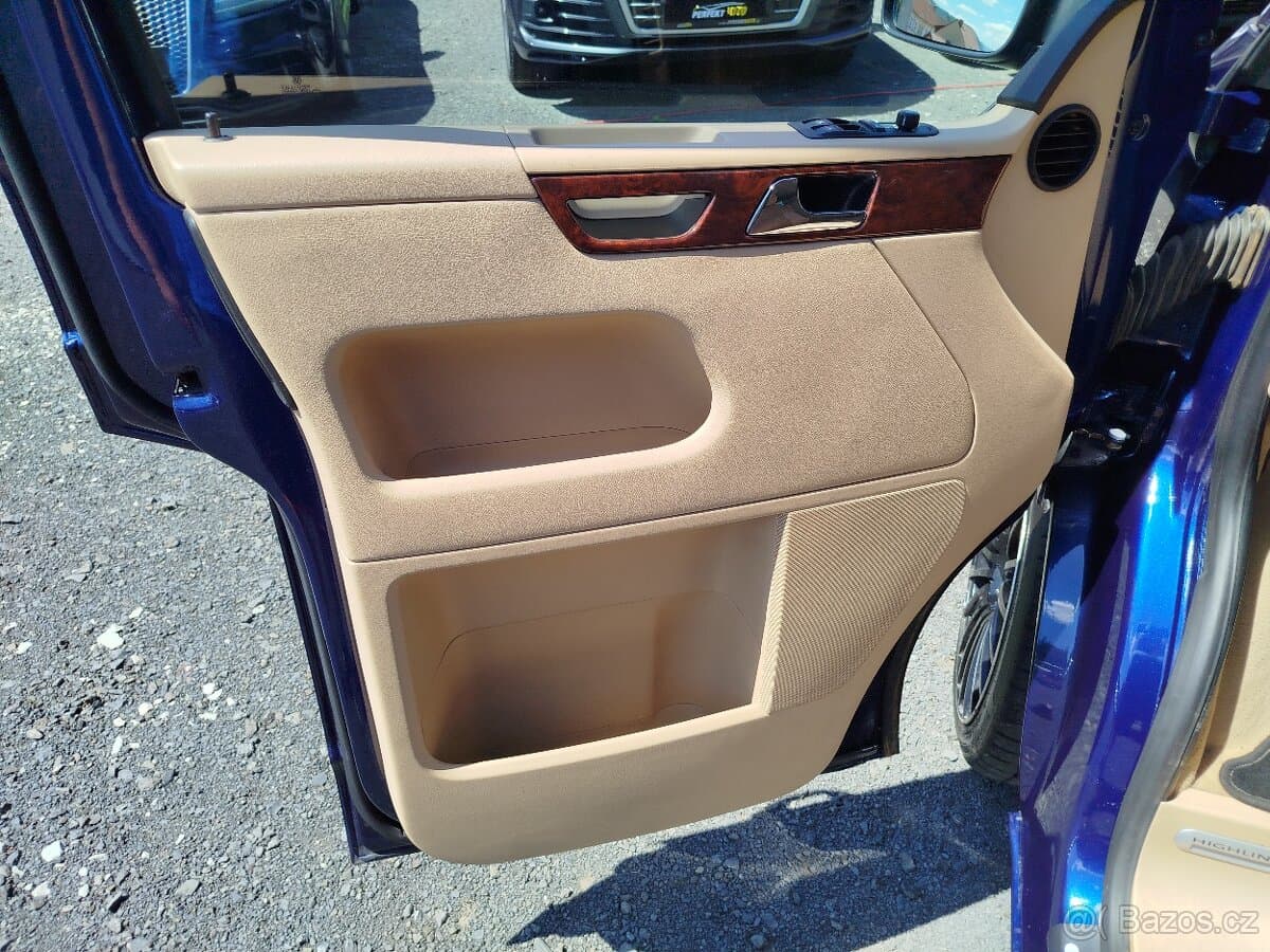 2006 Volkswagen MULTIVAN - 10