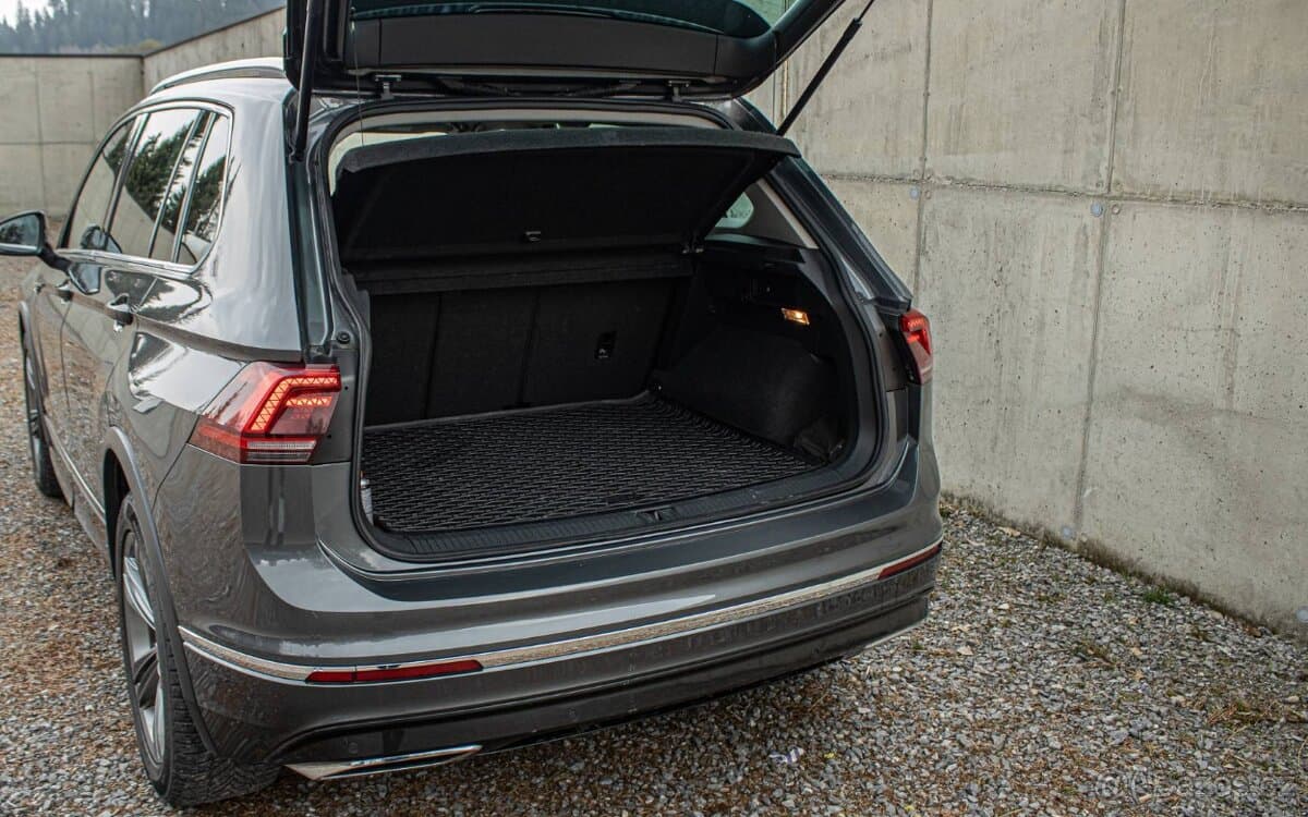 2018 Volkswagen TIGUAN - 10