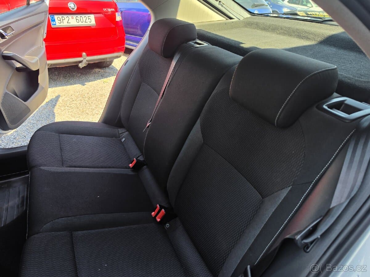 2015 Škoda RAPID - 10