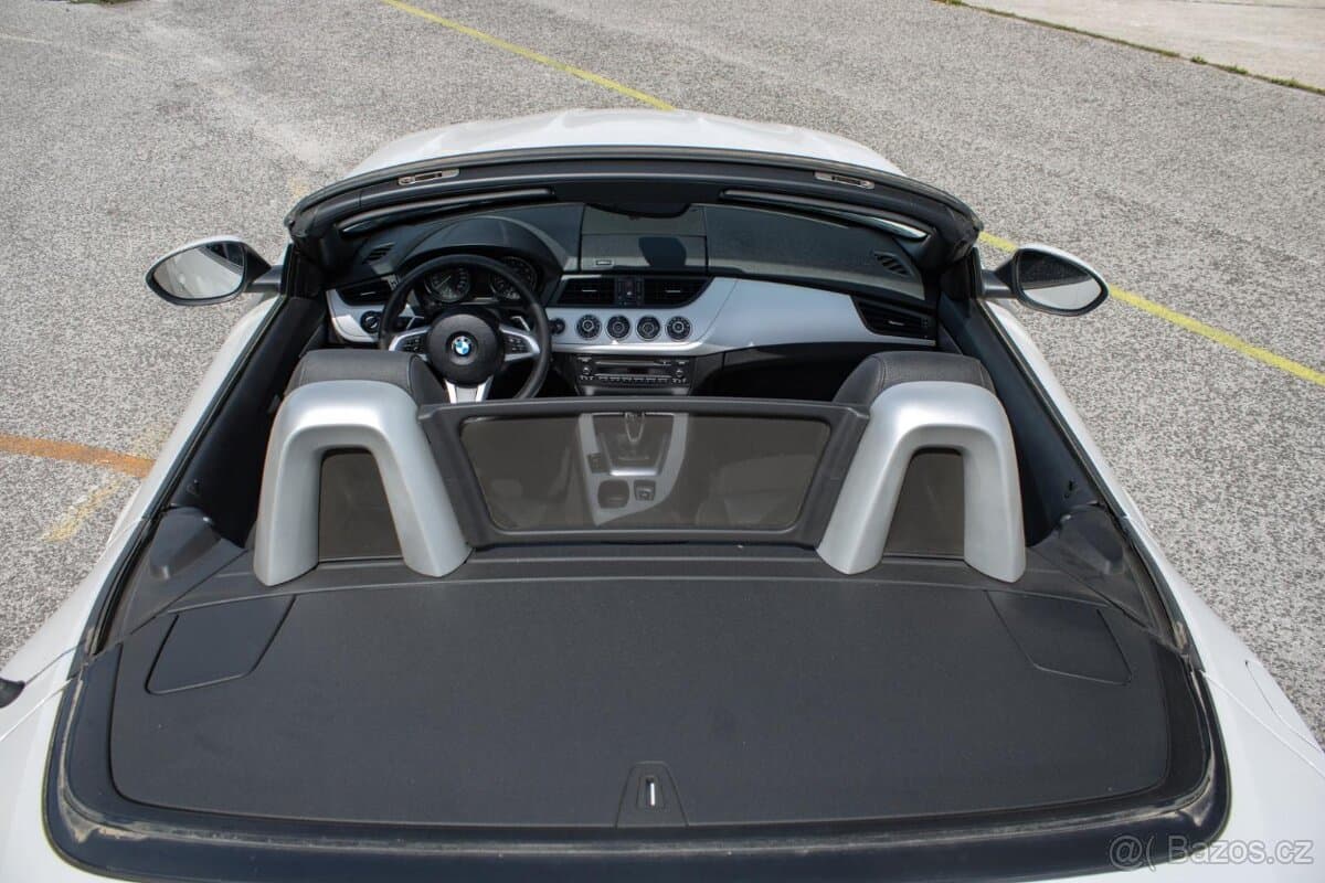 2012 BMW Z4 - 10