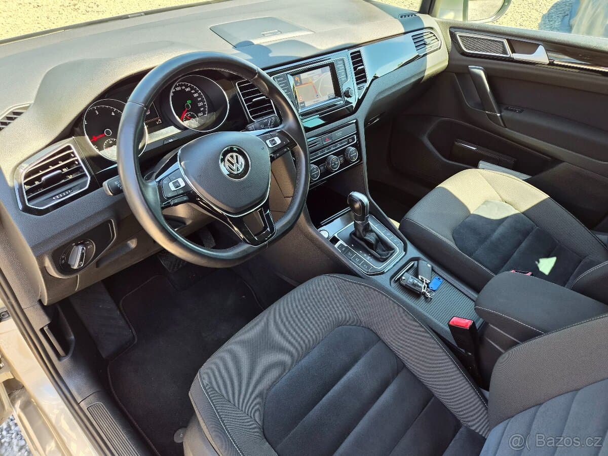 2015 Volkswagen GOLF - 10
